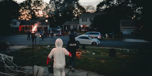 PSA: Trick-or-Treating Halloween Safety Tips