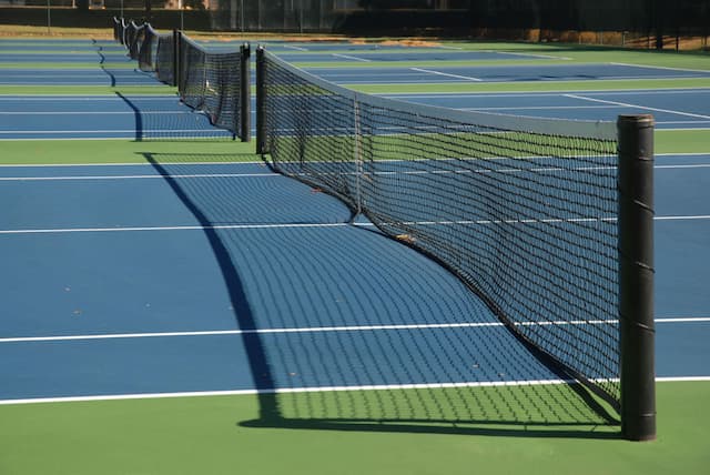 outdoor tennis court lighting