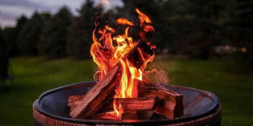 Outdoor Fireplace vs. Fire Pit: Which One Should You Choose?