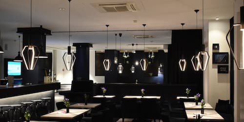 Restaurant Lighting Guide